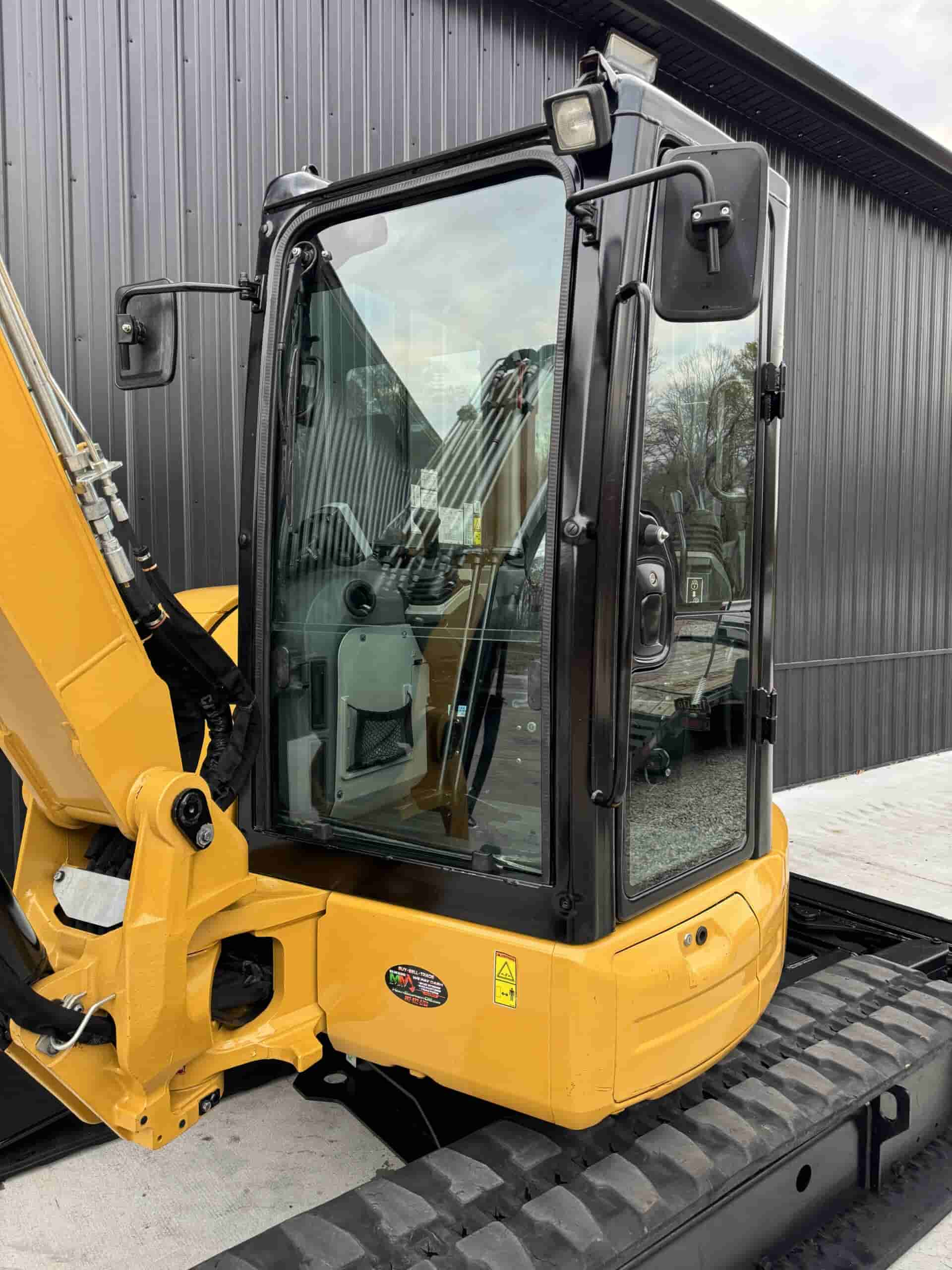 2018 CAT 305E2 CLEAN
